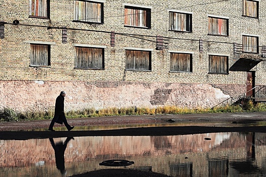 Призрачные кварталы: полузаброшенные дома на Севере могут законсервировать