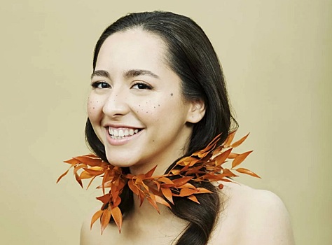 Манижа появилась на конкурсе «Евровидение 2021» в кокошнике в виде полумесяца