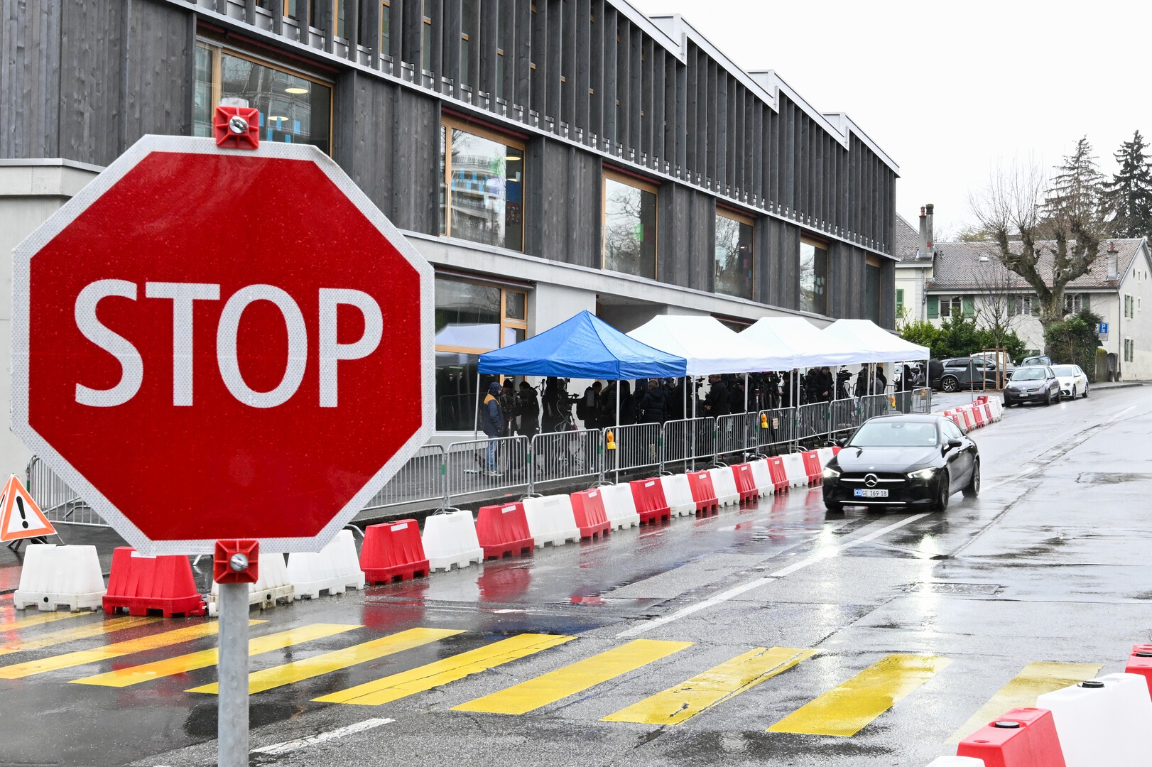 Оптимизма не испытываю: сенатор о переговорах по Украине в Женеве