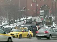 В Москве коронавирус отступает, а власти последовательно снимают ограничения