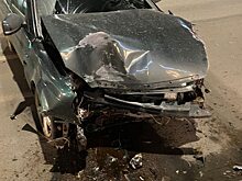 В центре Саратова в столкновении «Nissan» и «Лады» пострадали двое