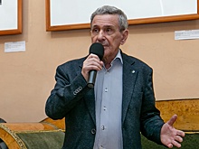 Актер Борис Смолкин представил в Санкт-Петербурге автобиографическую книгу