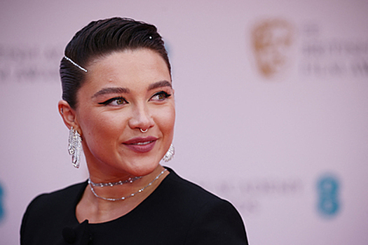 Знаменитости вышли в свет с мокрыми волосами и задали новый тренд