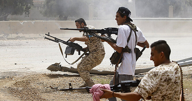Bloomberg (США): США должны положить конец российским авантюрам в Ливии