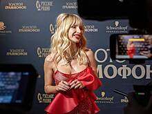 41-летняя Светлана Лобода показала фигуру в купальнике на фоне моря