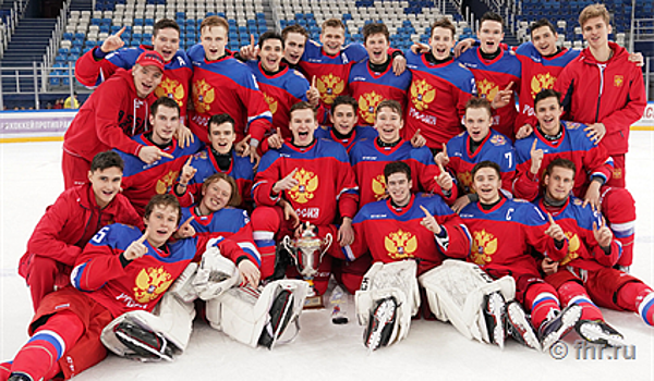 Юниорская сборная России по хоккею победила команду США и выиграла Турнир пяти наций