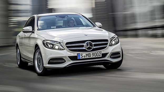 Mercedes-Benz отзывает машины из-за сбоев рулевого управления