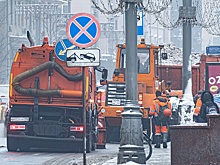 В Москве на расчистку снега бросили более шести тысяч единиц спецтехники