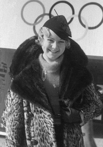 Соня Хени. Норвежская чемпионка по фигурному катанию и голливудская звезда в СССР стала известна после выхода «Серенады солнечной долины». Стандартный американский мюзикл украшает музыка оркестра Гленна Миллера, ставшая культовой для стиляг.