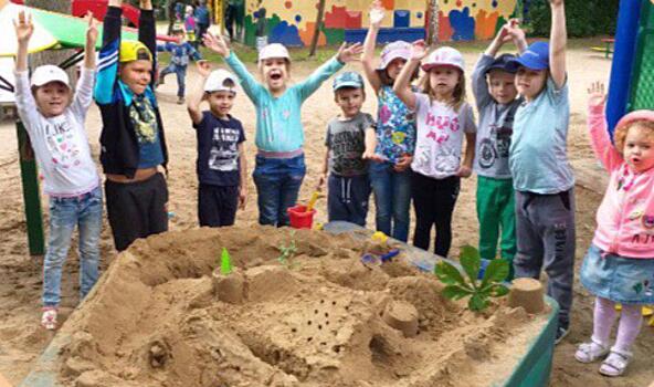 Дошкольники ГБОУ «Школа Кузьминки» возвели постройки из песка