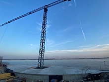 На Центральной набережной Волгограда забетонировали сцену амфитеатра