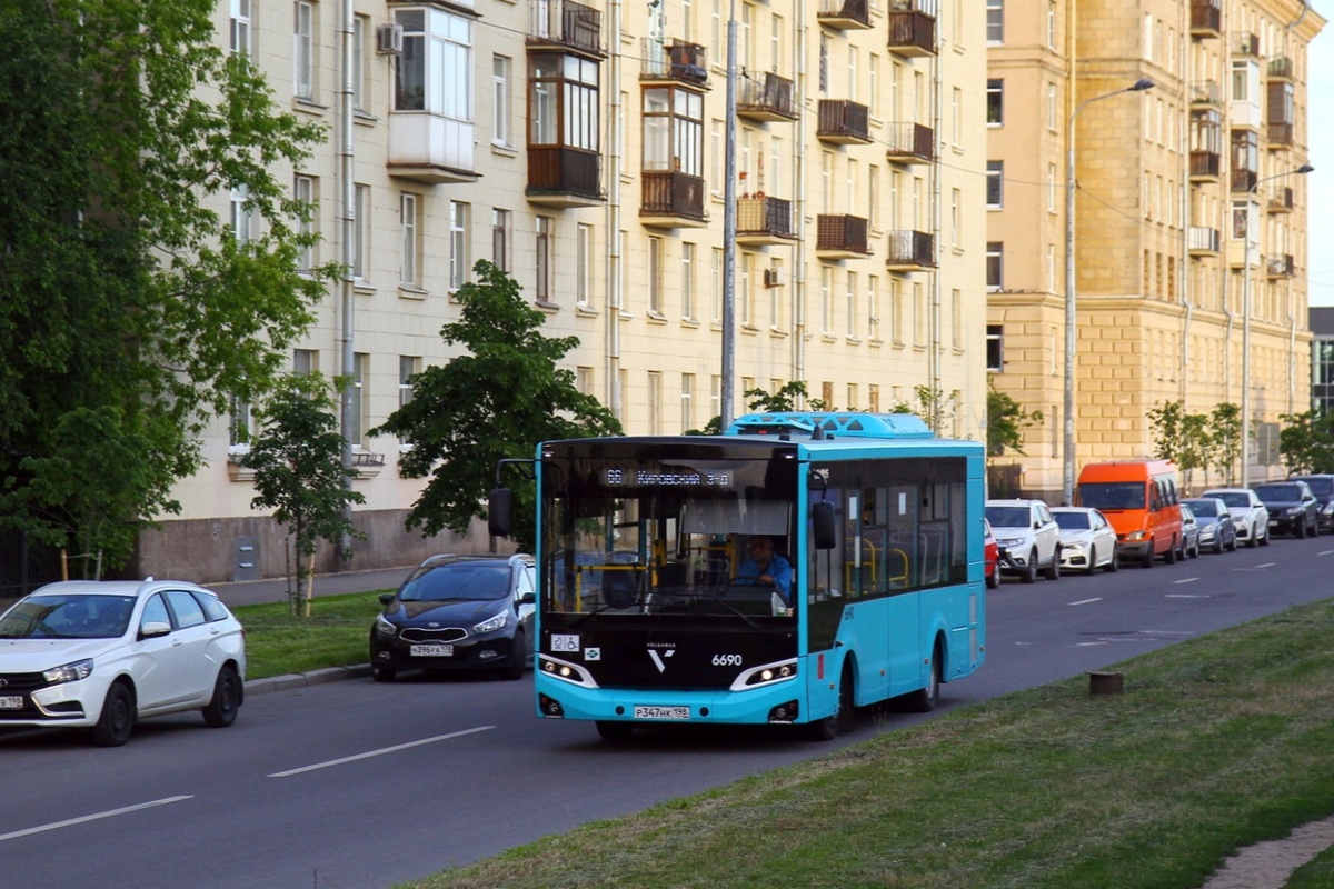 На дороги Петербурга выйдут 400 автобусов, произведенных и разработанных в Белоруссии