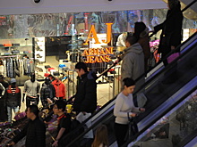 Посещаемость в российских торговых центрах упала на 10–15% из‑за коронавируса