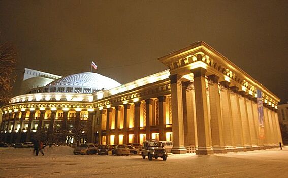 Юбилейный апломб и не только