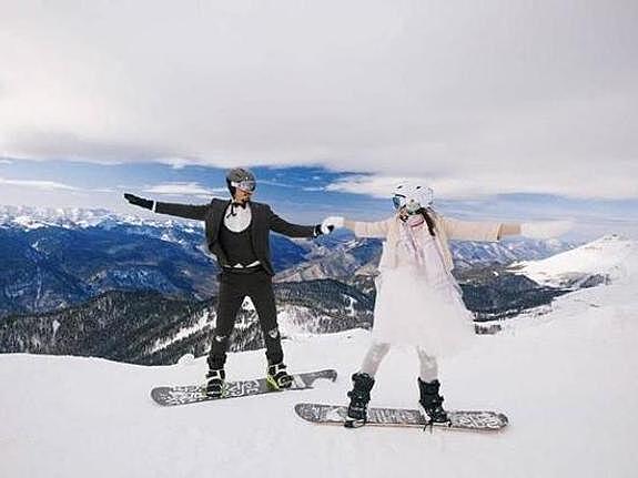 Молодая пара провела свадьбу в сочинских горах