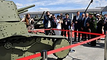 Борисов оценил реликвии танковых заводов Уралвагонзавода на форуме «Армия-2020»