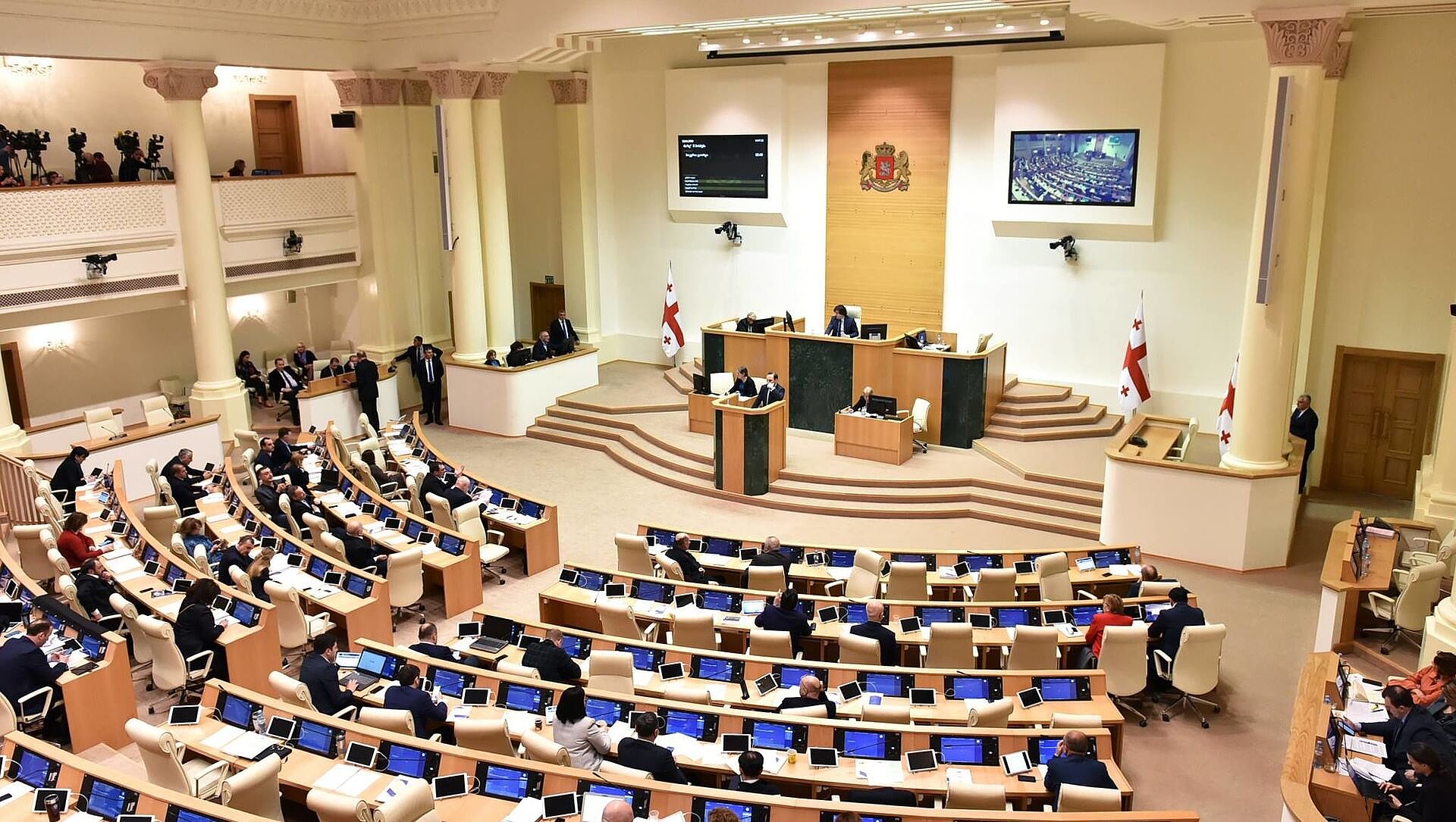 В парламенте Грузии подрались депутаты
