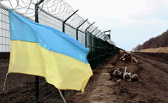 Дорогая декорация: «стена» на границе Украины с Россией