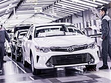 Toyota сократила план производства автомобилей в ноябре на 15%