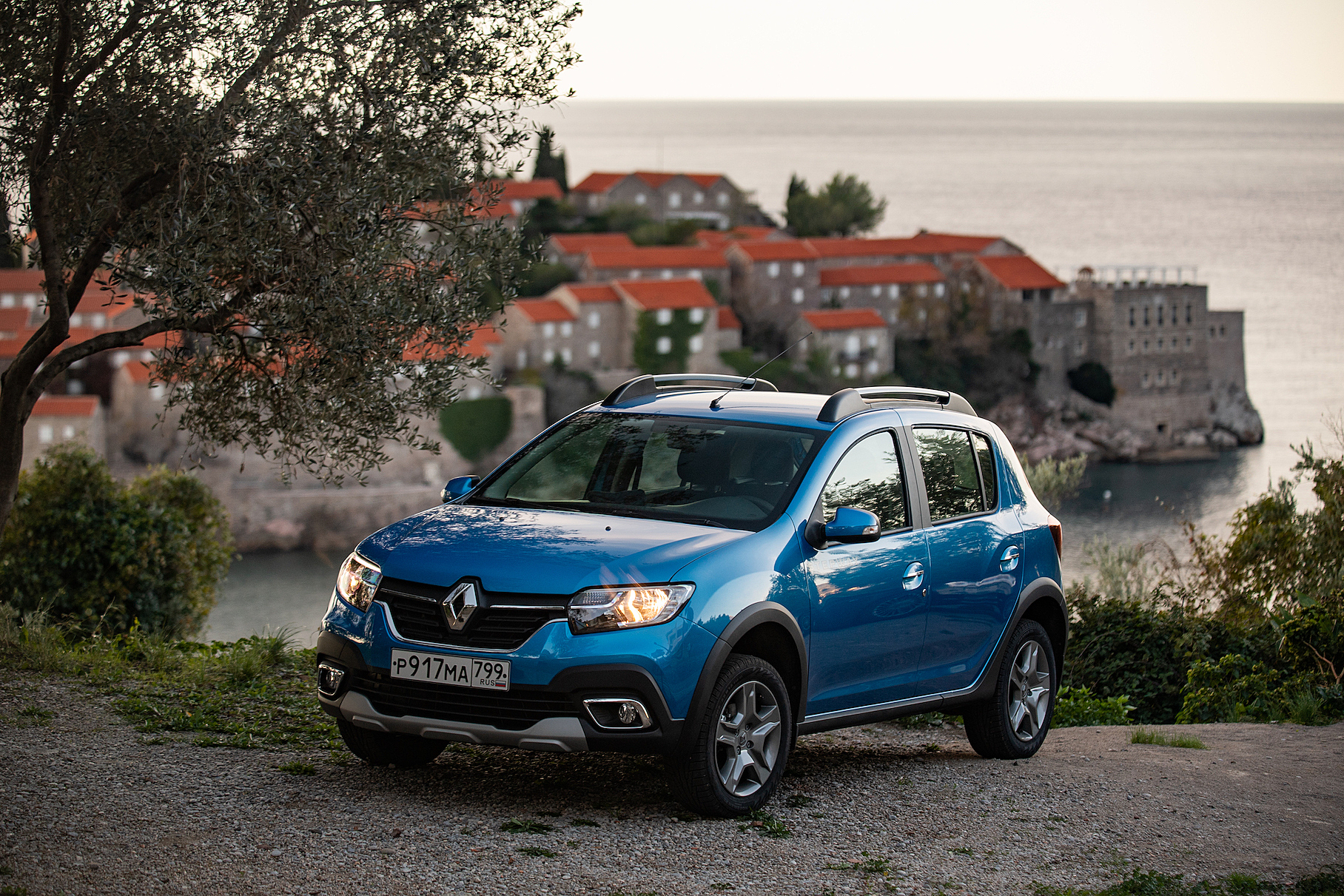 «Москвич» и АвтоВАЗ займутся обслуживанием автомобилей Renault