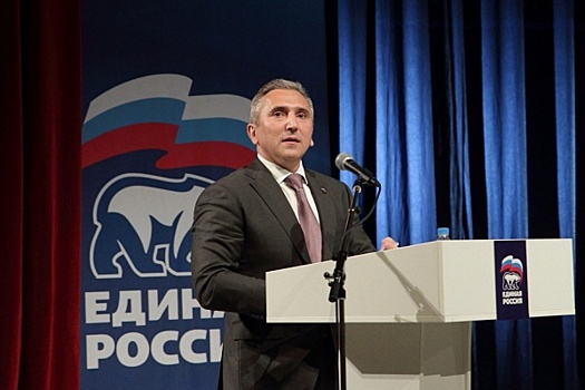 Моор приехал знакомиться с Югрой: дал старт избирательной кампании и сделал заявление об объединении «матрешки»
