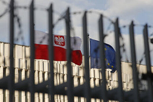 Россия призвала Польшу прекратить снос советских памятников