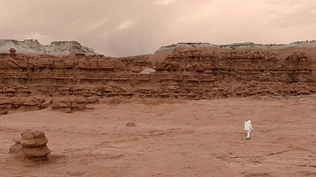 Ученые сняли видео о том, что происходит с телом человека в космосе