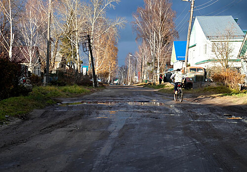 В Гусь-Хрустальном дороги, как после бомбежки