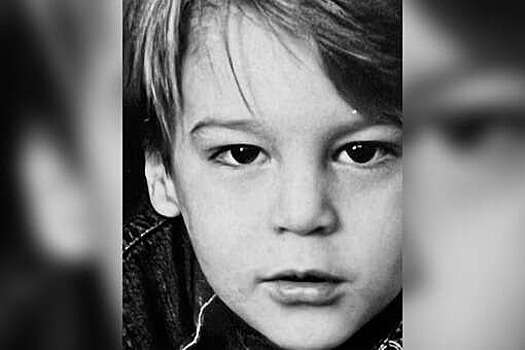 Актер Иван Янковский поделился своим фото из детства