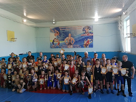 Соревнования по греко-римской борьбе провели в детско-юношеской спортивной школе в Щербинке