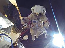 Беженцам показали тренажеры для покорителей космоса