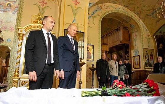 В Курске простились с ветераном Великой Отечественной войны Анатолием Сергеевым