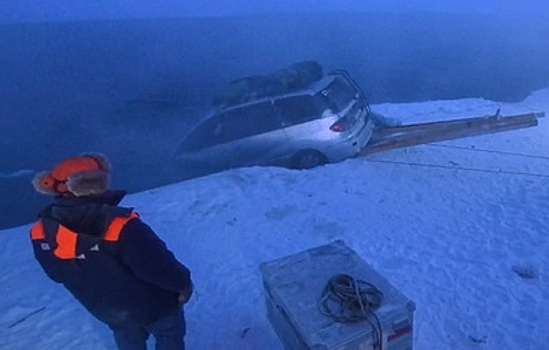 В Якутии назвали возможную причину ЧП с затонувшей машиной