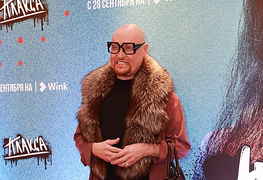 Подтанцовка не хуже, чем у Булановой: певец Шура удивил зрителей на концерте в Ставрополе