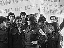 «Если партия скажет «надо», комсомол ответит «есть!» А можно ли было не вступать?