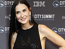 Деми Мур запустит эротический подкаст о спасении брака и женских фантазиях