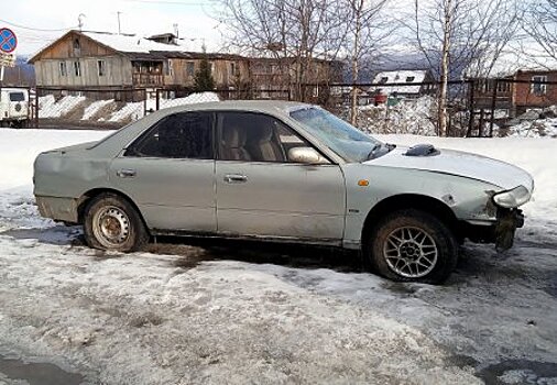 В Бодайбо дорожные полицейские остановили несовершеннолетнего за рулем иномарки без госномеров