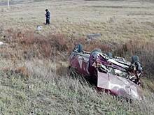 Двое мужчин вылетели из автомобиля – один погиб