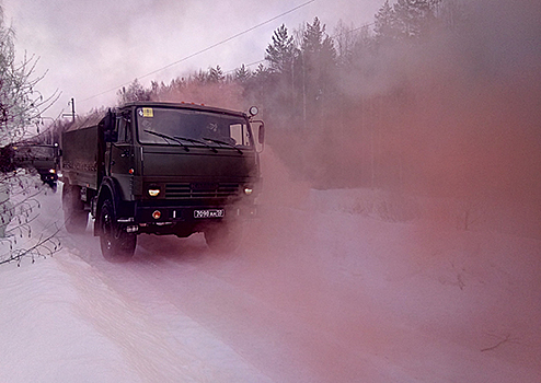 150-километровый марш сквозь дым и засады условного противника провели с молодыми водителями ВДВ из Иваново