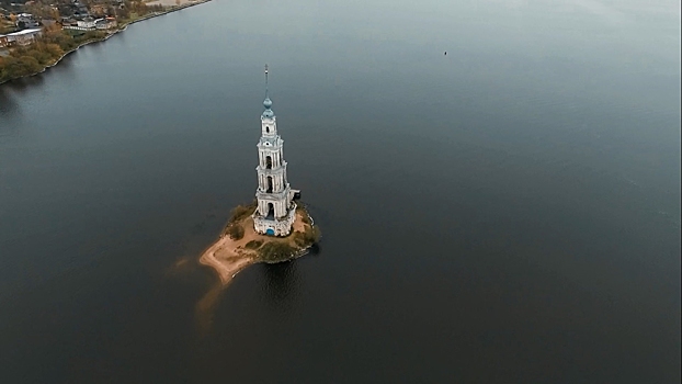 Затопленная церковь фото