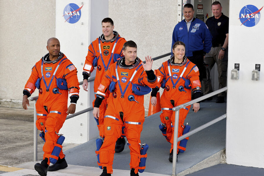 НАСА завершило подготовку мегаракеты Orion к запуску на Луну