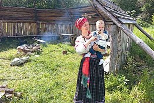 «Здесь настоящая жизнь». Почему городские жители уезжают в экопоселения