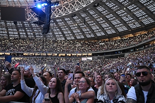 Лишний билетик: Россияне начали тратить больше денег на концерты и фестивали