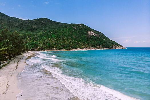 Турист кинулся в море ради спасения сына и ушел под воду на глазах у жены