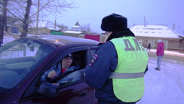 За два дня гаишники поймали в Екатеринбурге 300 водителей, гоняющих на красный