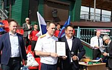 Руководитель следственного управления СК России по Липецкой области получил награду «За вклад в развитие футбола» от олимпийского чемпиона