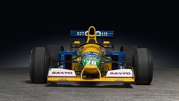 Болид Benetton F1 Михаэля Шумахера отправят на аукцион
