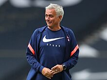 Моуринью признал, что «Тоттенхэму» придется отказаться от борьбы за Кубок лиги