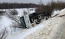 Автобус со школьниками опрокинулся в Ярославской области