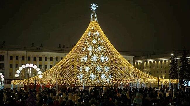 Торжественный старт новогодним праздникам дали в Кирове